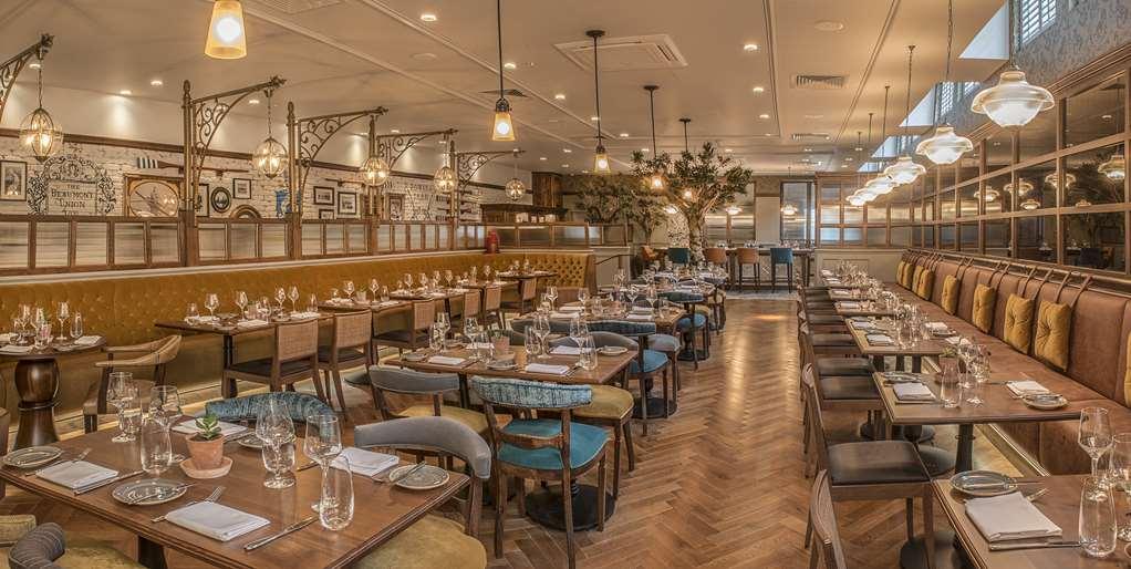 De Vere Beaumont Estate Old Windsor Restaurant photo
