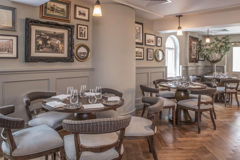 De Vere Beaumont Estate Old Windsor Restaurant photo