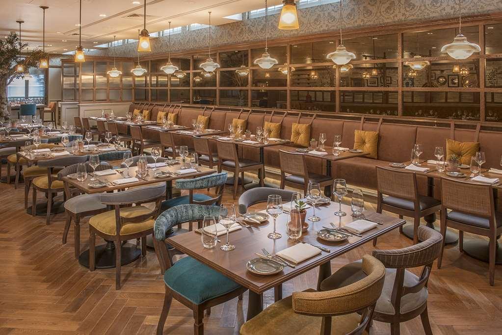 De Vere Beaumont Estate Old Windsor Restaurant photo