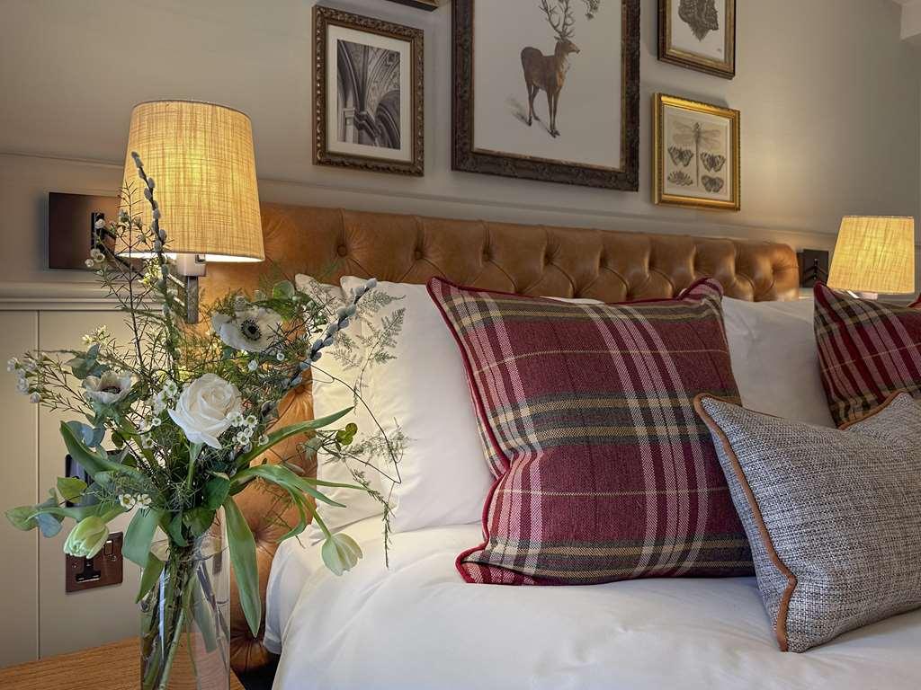 De Vere Beaumont Estate Old Windsor Room photo